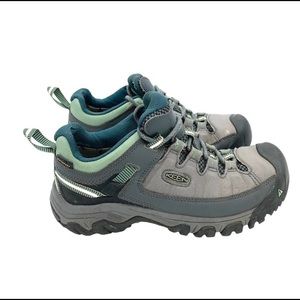Keen Waterproof Hiking Sneakers Women Size 6 Gray